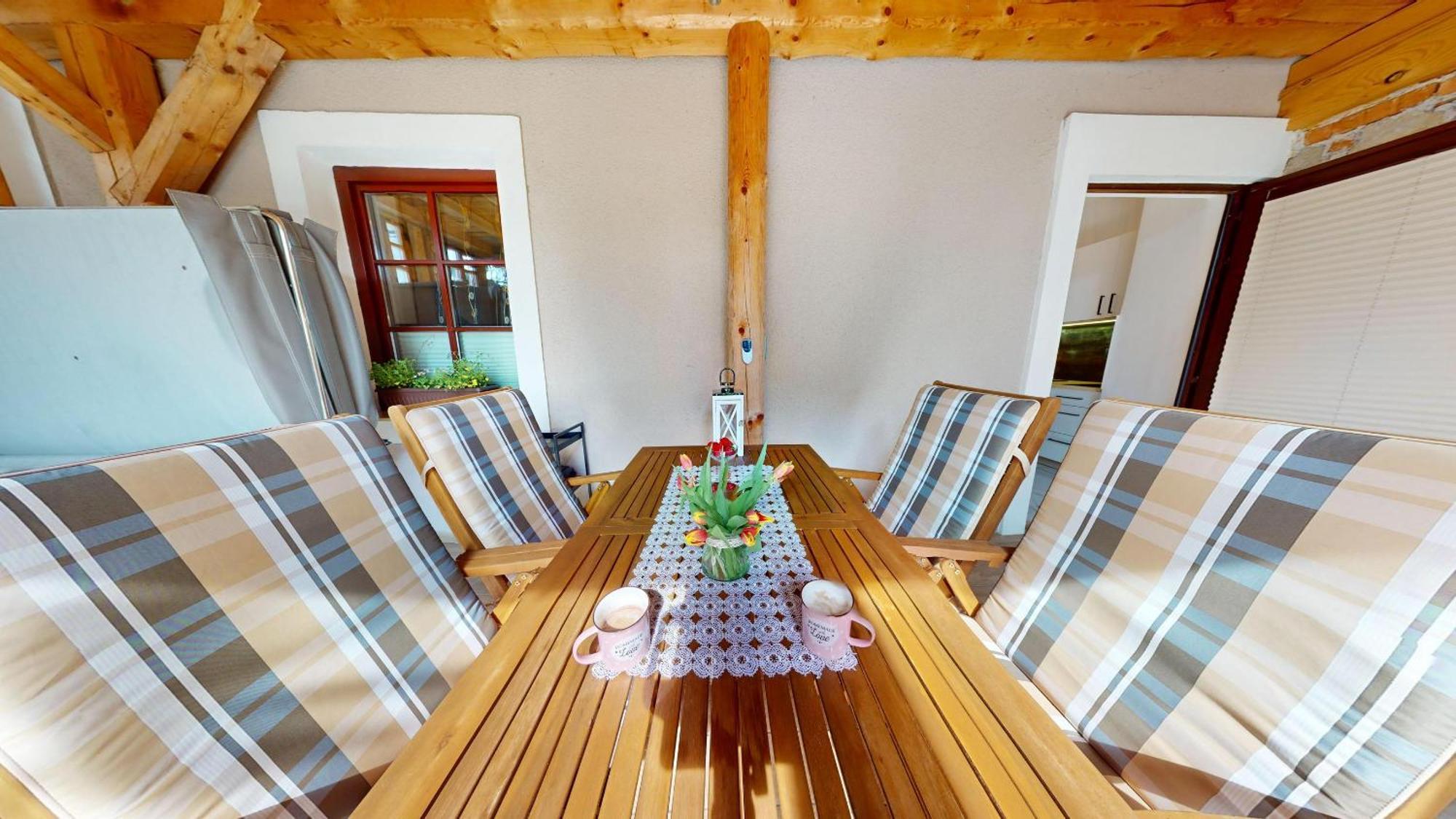 Resort Hisa Ida - Apartments With Hot Tub And Sauna Ivancna Gorica Rom bilde