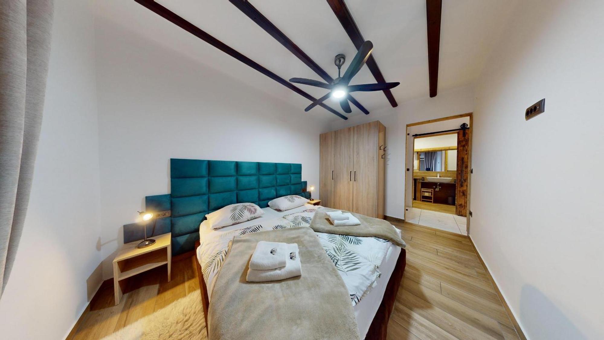 Resort Hisa Ida - Apartments With Hot Tub And Sauna Ivancna Gorica Rom bilde