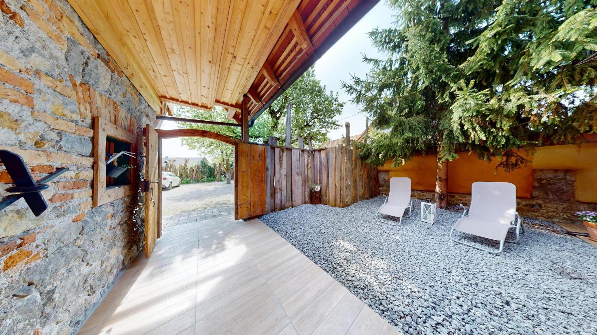 Resort Hisa Ida - Apartments With Hot Tub And Sauna Ivancna Gorica Rom bilde