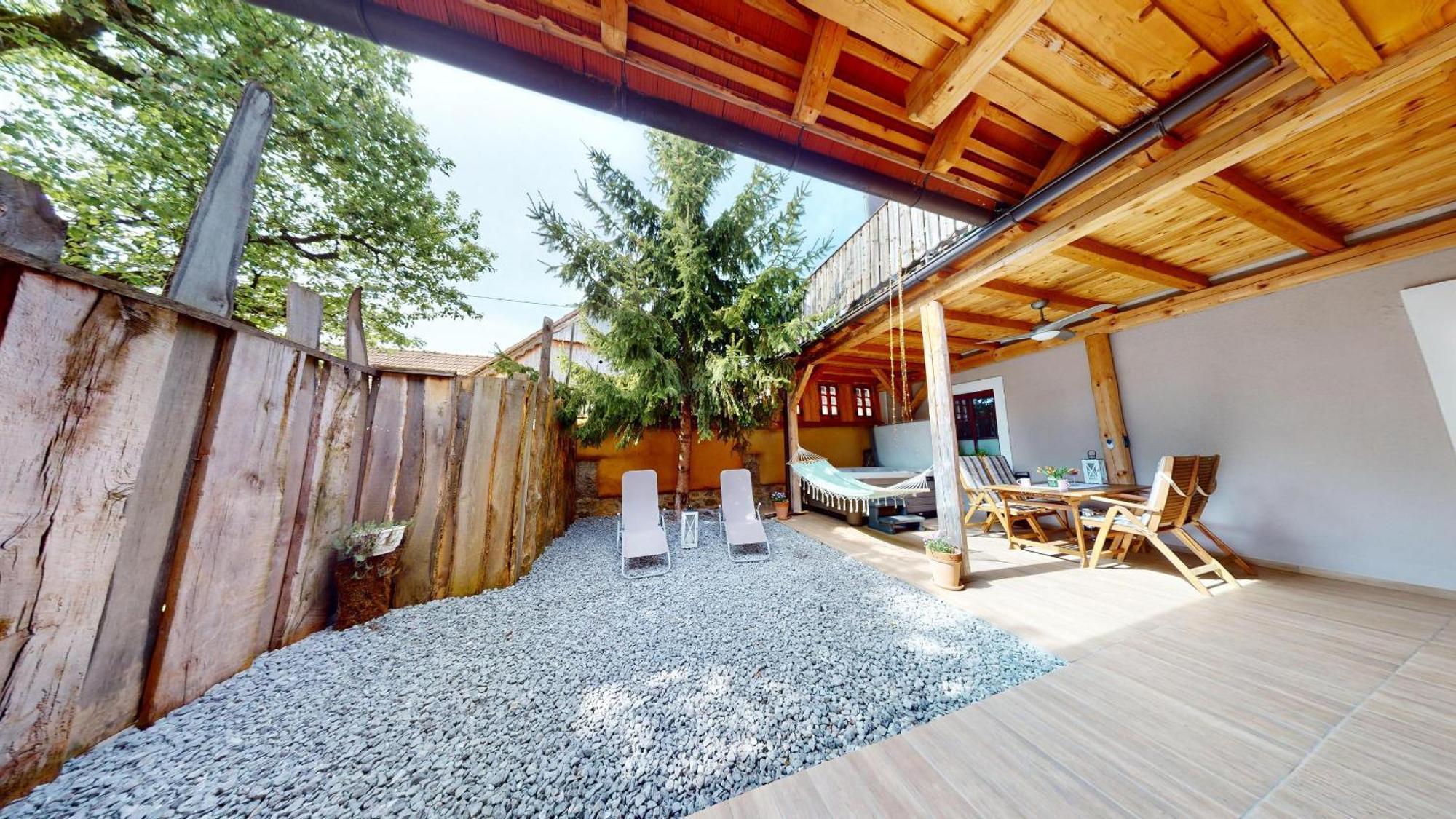 Resort Hisa Ida - Apartments With Hot Tub And Sauna Ivancna Gorica Rom bilde