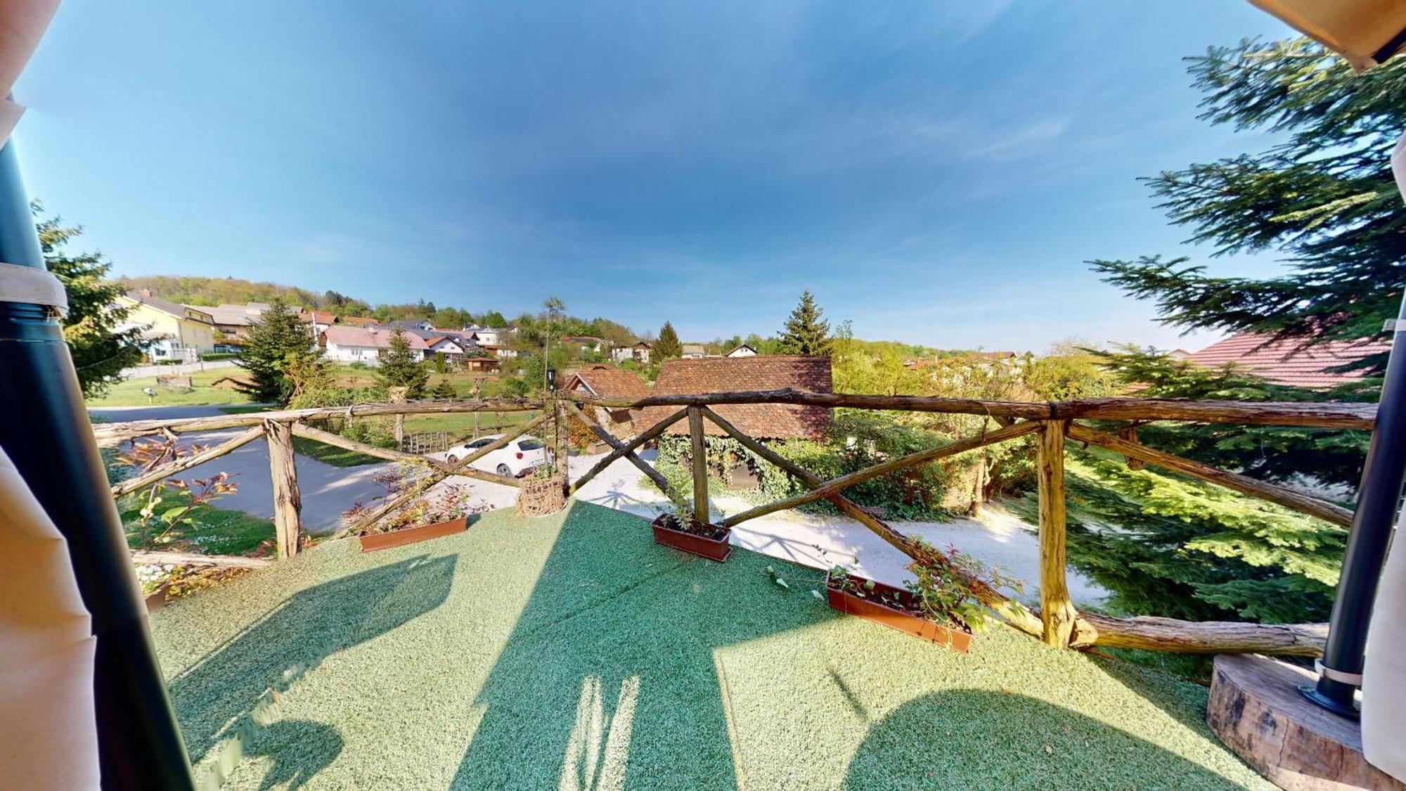 Resort Hisa Ida - Apartments With Hot Tub And Sauna Ivancna Gorica Rom bilde